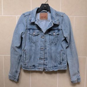 💯 % Cotton Rigid Levi’s Denim Jacket